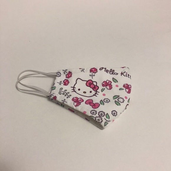 Handmade Hello Kitty Face Mask & Pouch - Picture 3 of 4
